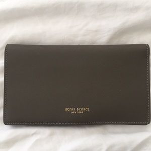 Henri Bendel Wallet